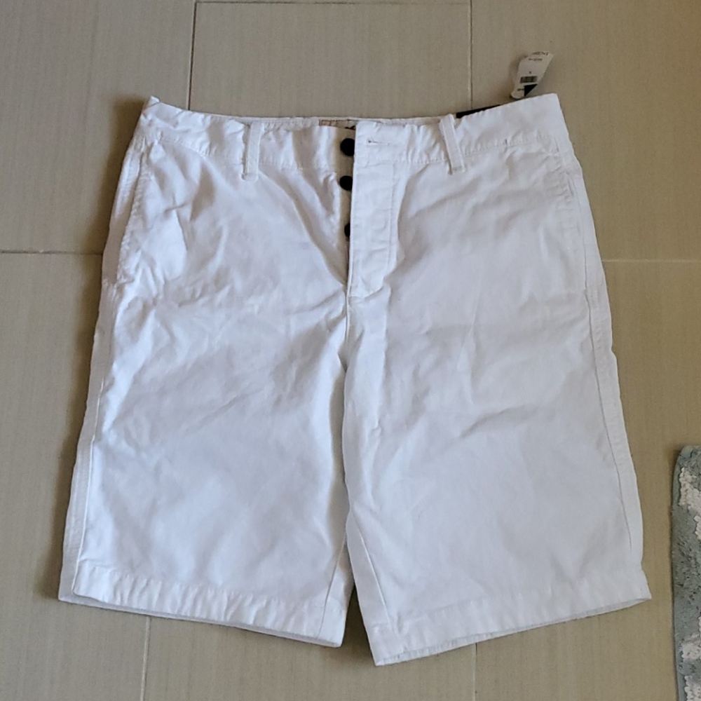Men's white chinonshorts